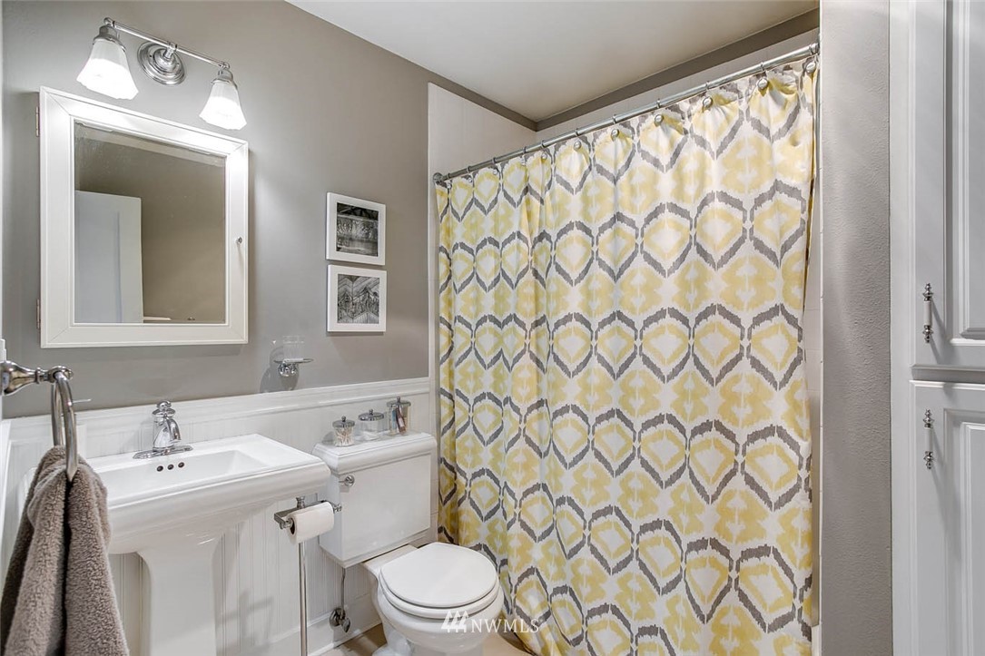 910 North 28th Place Renton, WA 98056 - Photo 19 of 25