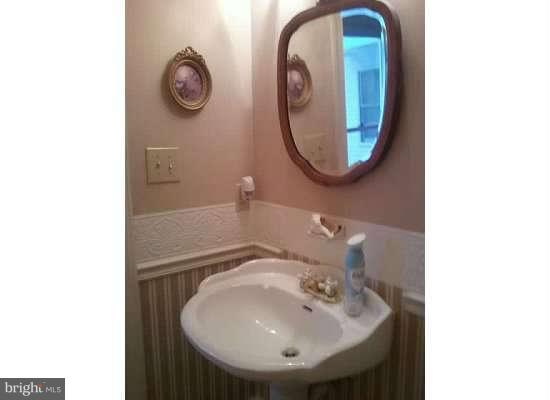 20829 Chestnut Ridge Drive Leonardtown, MD 20650 - Photo 3 of 13 Bath