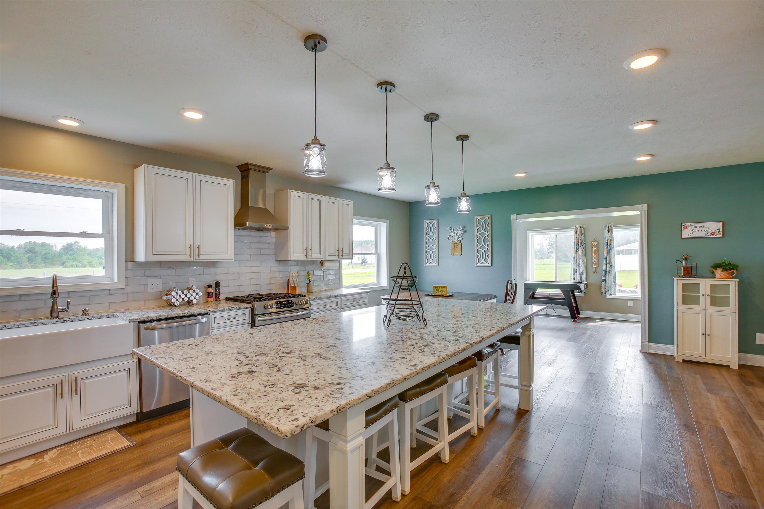 6576 34 Road Cadillac, MI 49601 - Photo 4 of 98