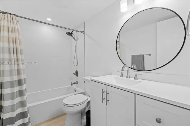 $3,600 | 15518 Braemar Court, Miami Lakes, FL 33014