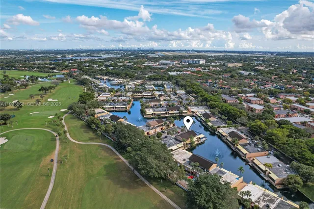 $3,600 | 15518 Braemar Court, Miami Lakes, FL 33014