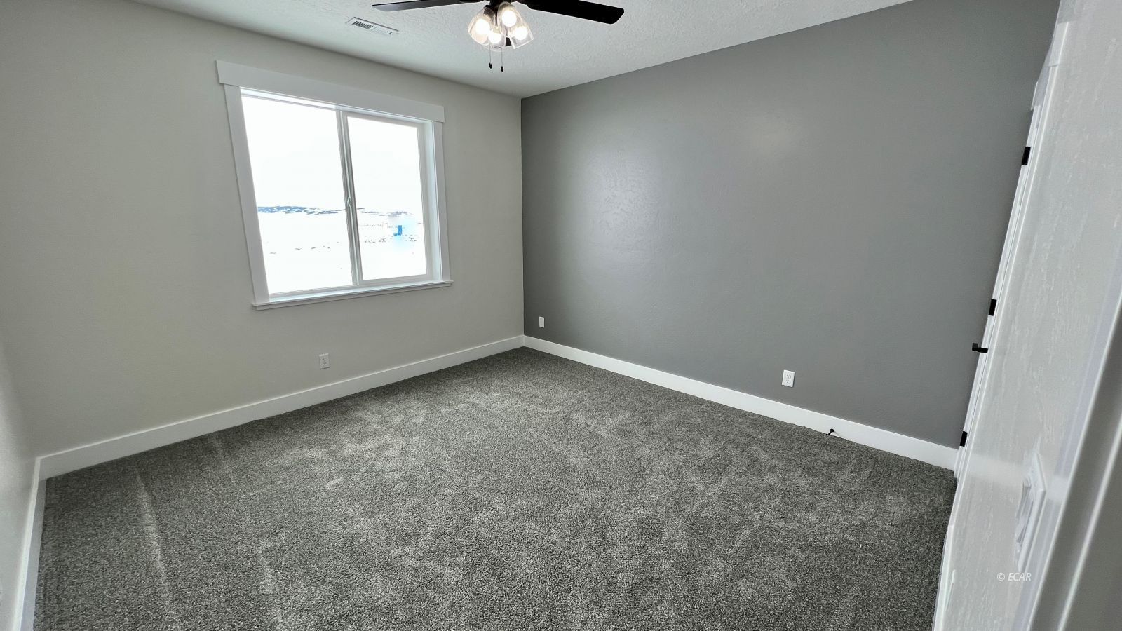 1389 Sun Vly Road Spring Creek, NV 89815 - Photo 19 of 31