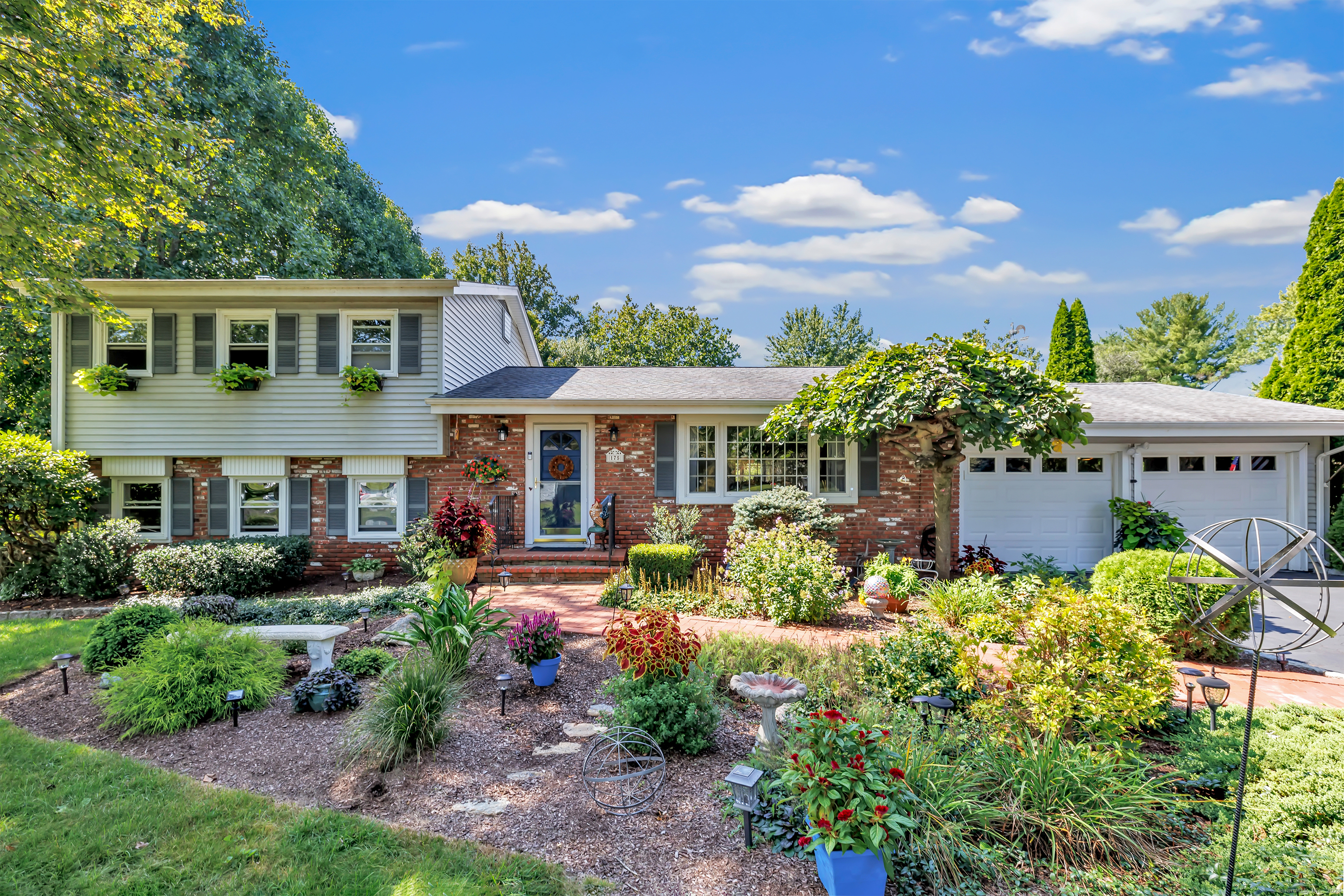 175 Colony Avenue Trumbull, CT 06611 - Photo 1 of 1 Welcome to 175 Colony Ave