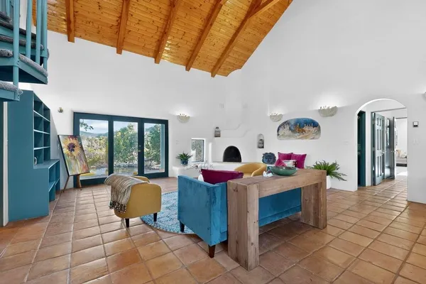 $674,000 | 200 Ojo De La Vaca Road, Santa Fe, NM 87508