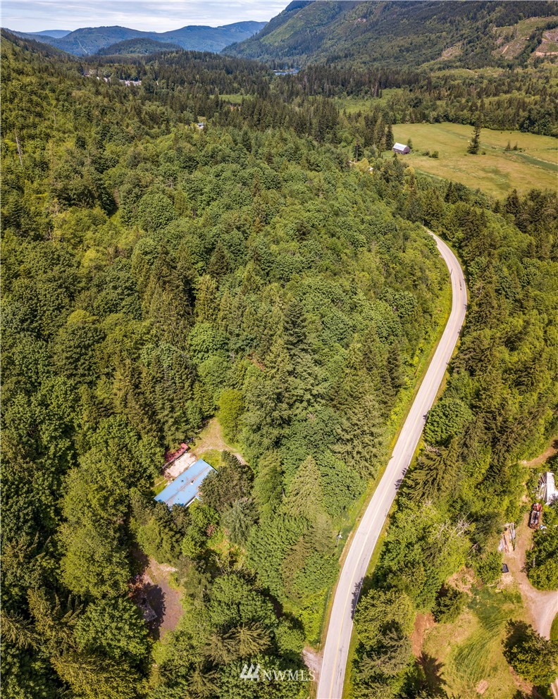 8555 Silver Lake Road Maple Falls, WA 98266 - Photo 9 of 28