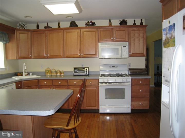 620 Elk Road Monroeville, NJ 08343 - Photo 11 of 23 Kitchen