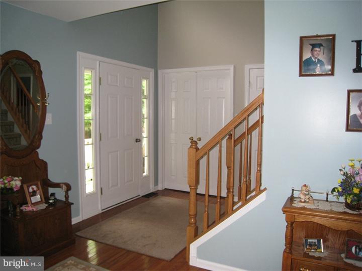 620 Elk Road Monroeville, NJ 08343 - Photo 4 of 23 Foyer