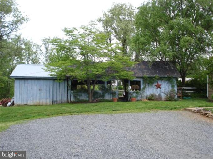 3006 Fox Mill Road Oakton, VA 22124 - Photo 5 of 6 Shed