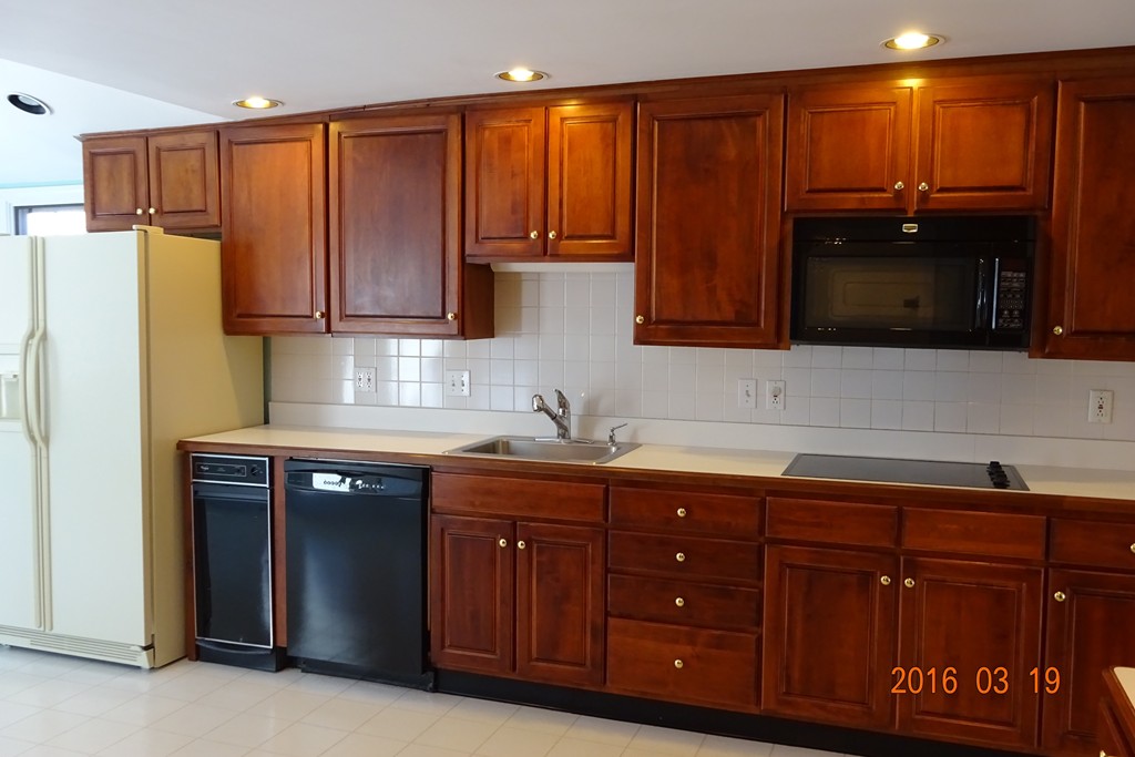 4 Belknap Road Medfield, MA 02052 - Photo 8 of 30 Gallery Image 8