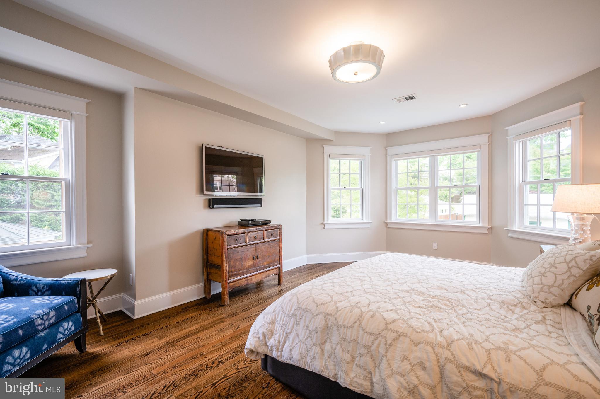 67 Observatory Circle Northwest Washington, DC 20008 - Photo 24 of 87