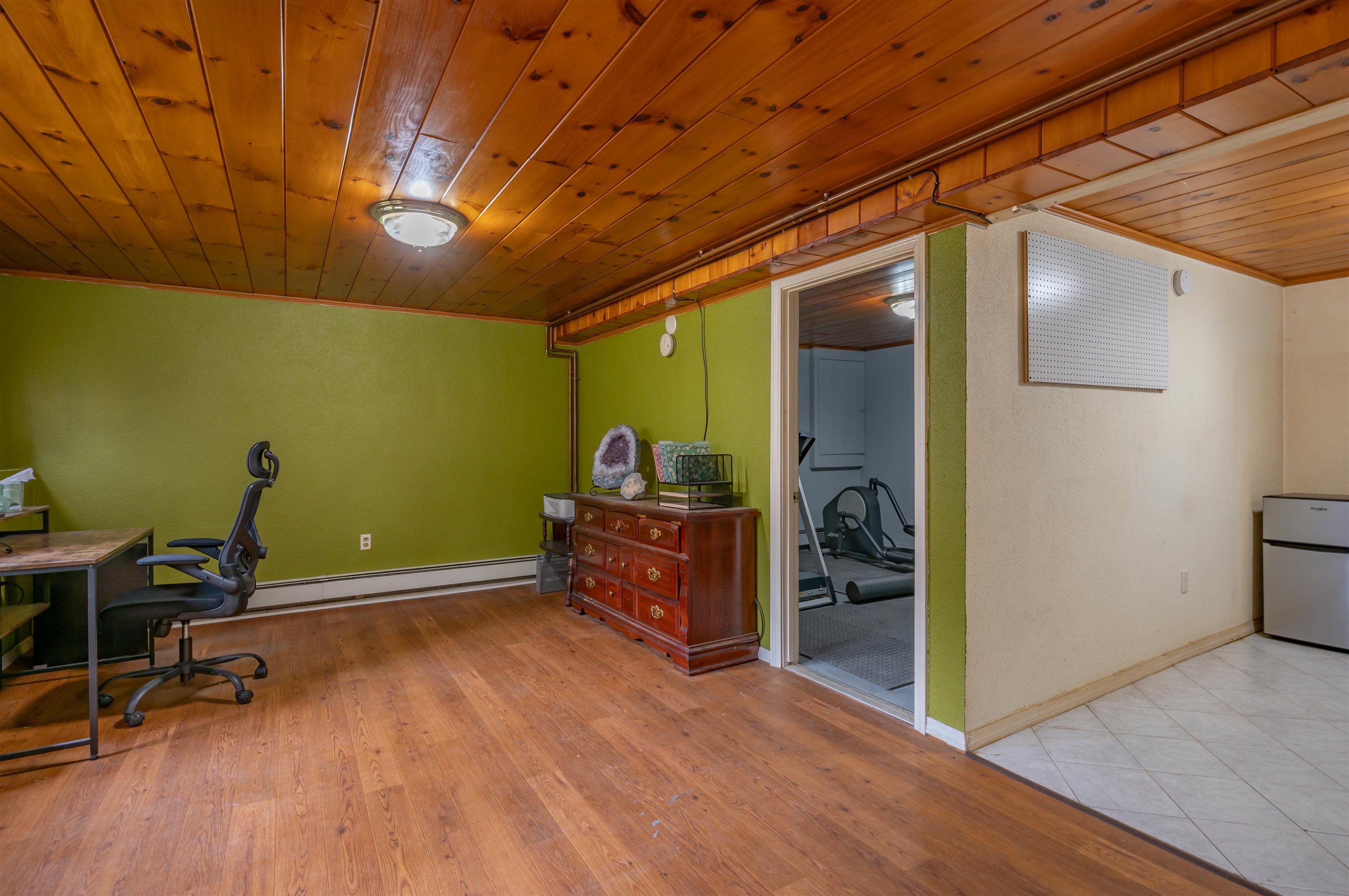 31 Rosemont Avenue Manchester, NH 03103 - Photo 40 of 46