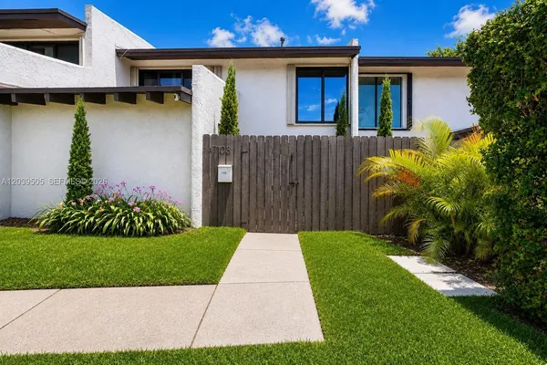 $509,000 | 7108 Southwest 112th Place, Miami, FL 33173