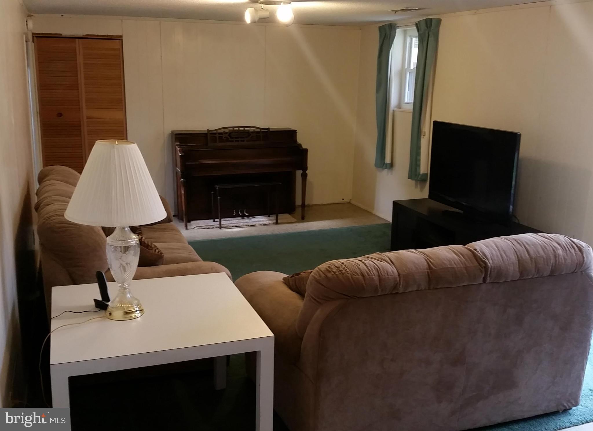 105 Chargeur Road Reisterstown, MD 21136 - Photo 28 of 28 Living Room