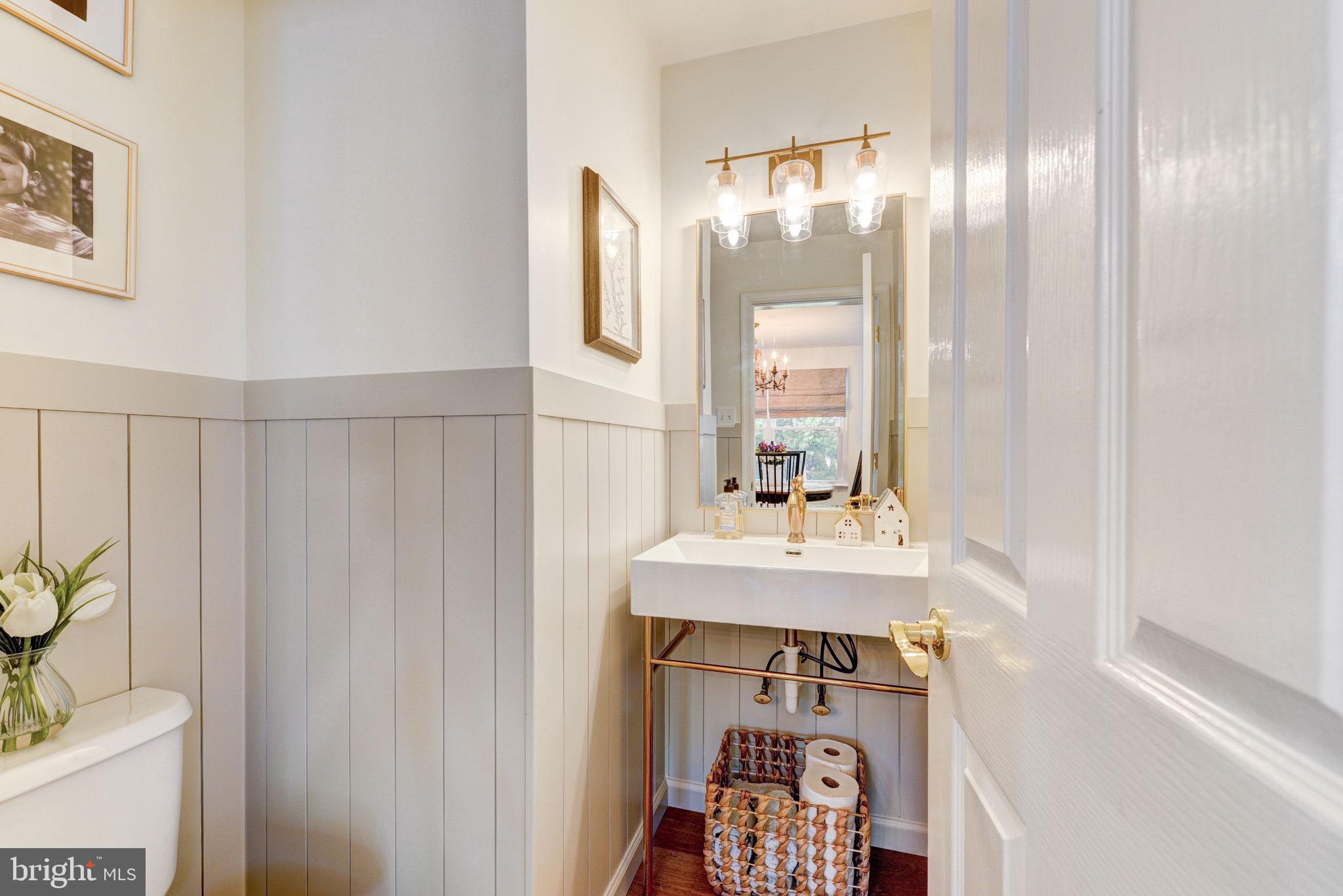 115 Crestview Drive Kennett Square, PA 19348 - Photo 17 of 38 Powder Room