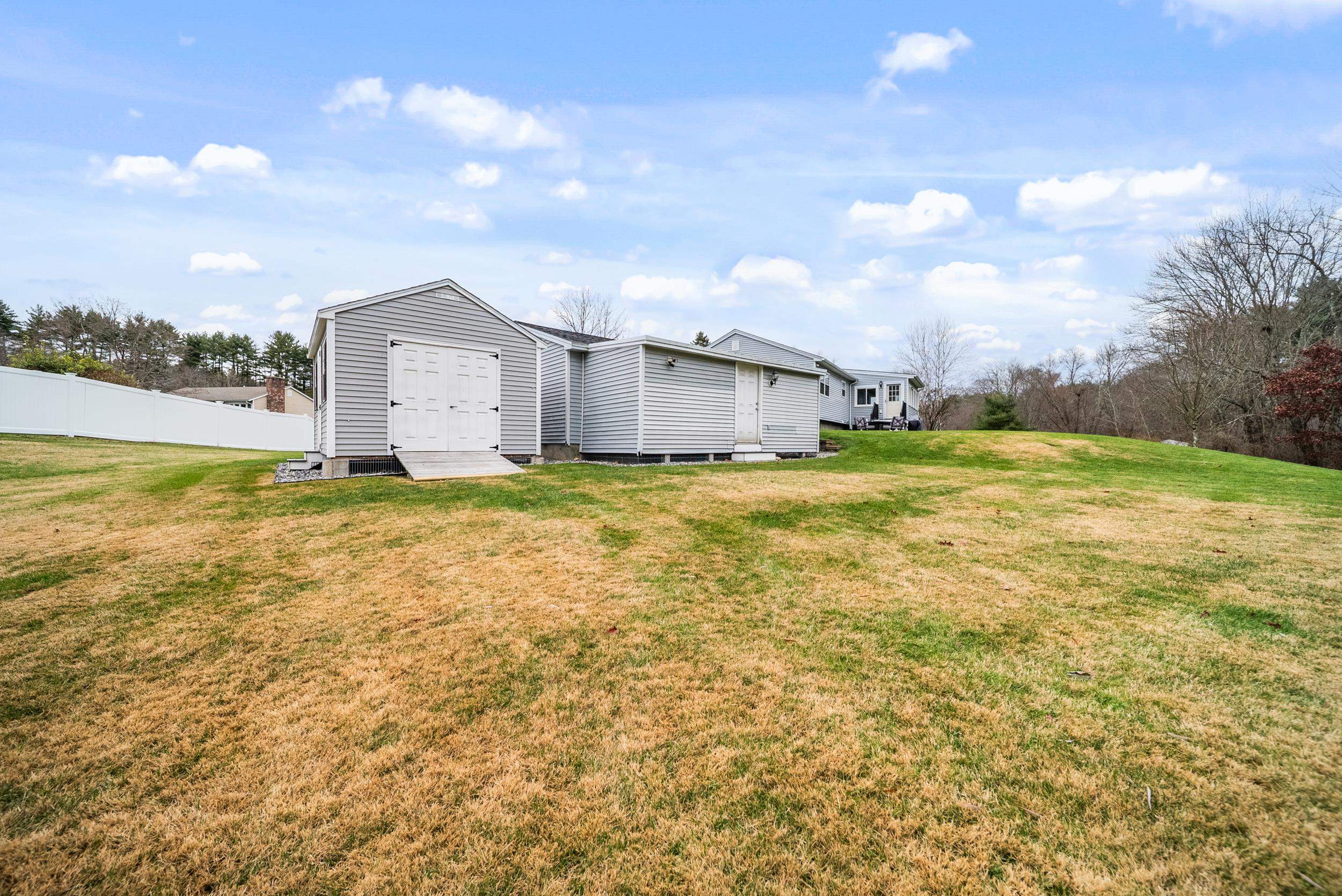 14 Silver Doe Lane Merrimack, NH 03054 - Photo 35 of 52