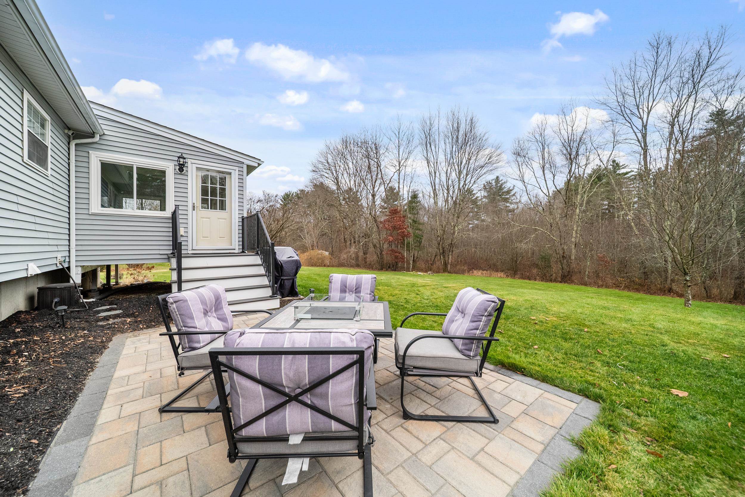 14 Silver Doe Lane Merrimack, NH 03054 - Photo 36 of 52