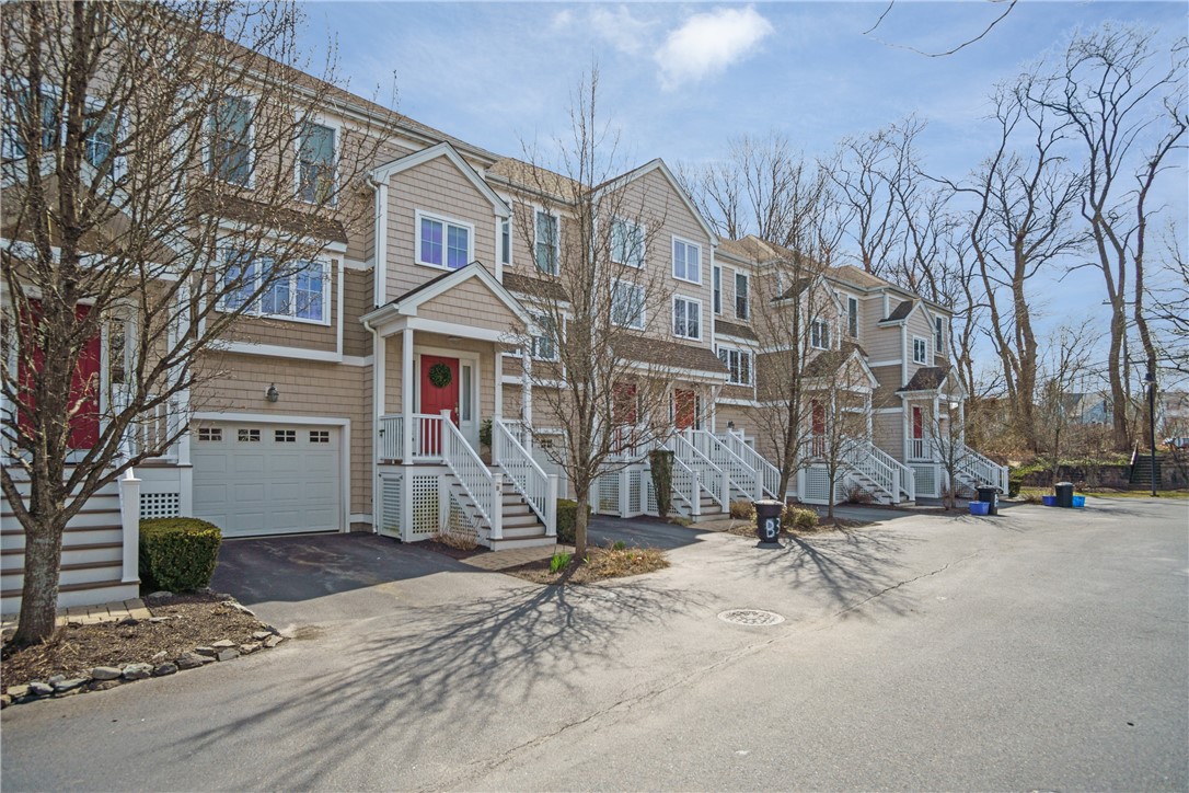 1 New Road, Unit B2 East Providence, RI 02916 - Photo 1 of 26