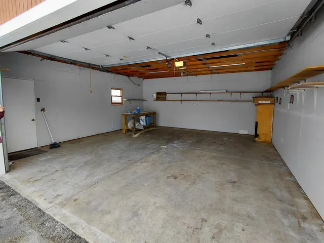 $239,998 | 2231 West Cheyenne Road, Waukegan, IL 60087