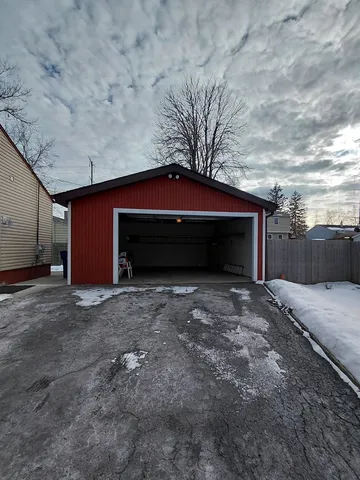 $239,998 | 2231 West Cheyenne Road, Waukegan, IL 60087