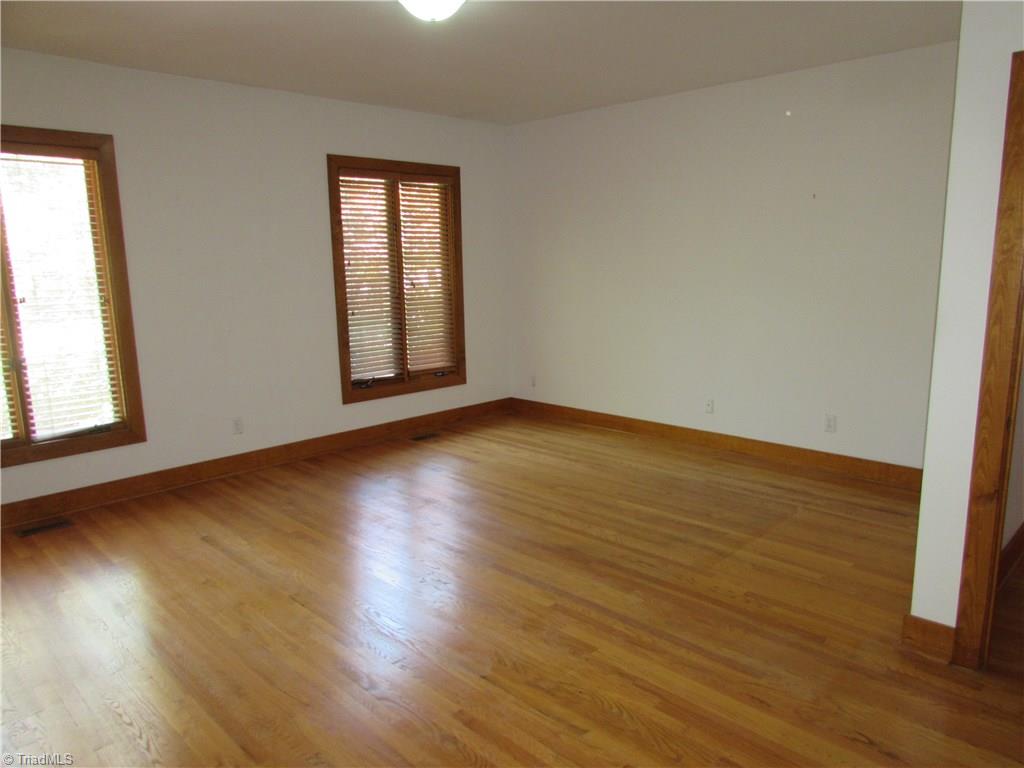 317 Woodcliff Road Raleigh, NC 27609 - Photo 15 of 30 Gallery Image 15