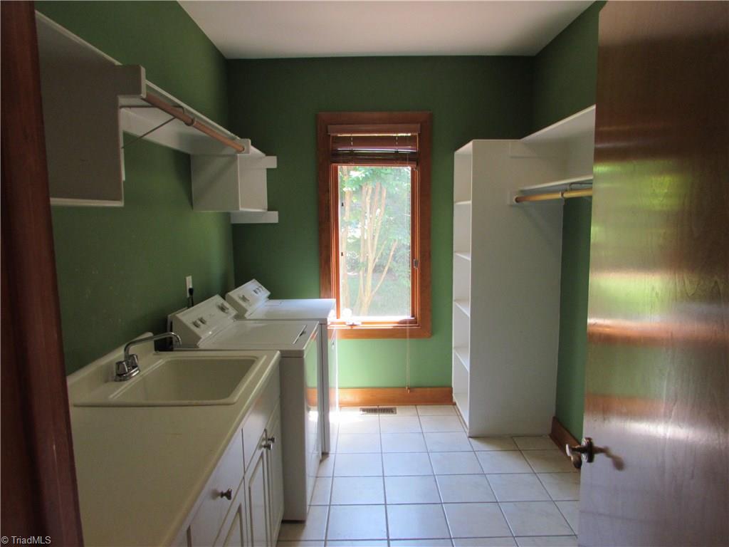 317 Woodcliff Road Raleigh, NC 27609 - Photo 22 of 30 Gallery Image 22
