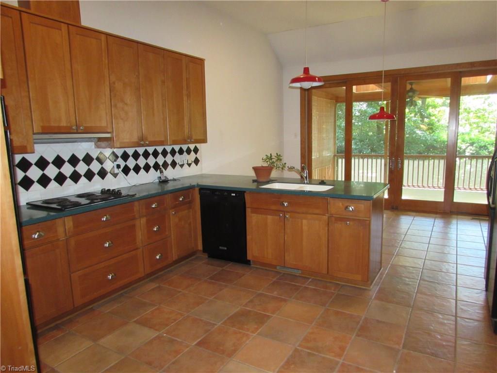 317 Woodcliff Road Raleigh, NC 27609 - Photo 9 of 30 Gallery Image 9