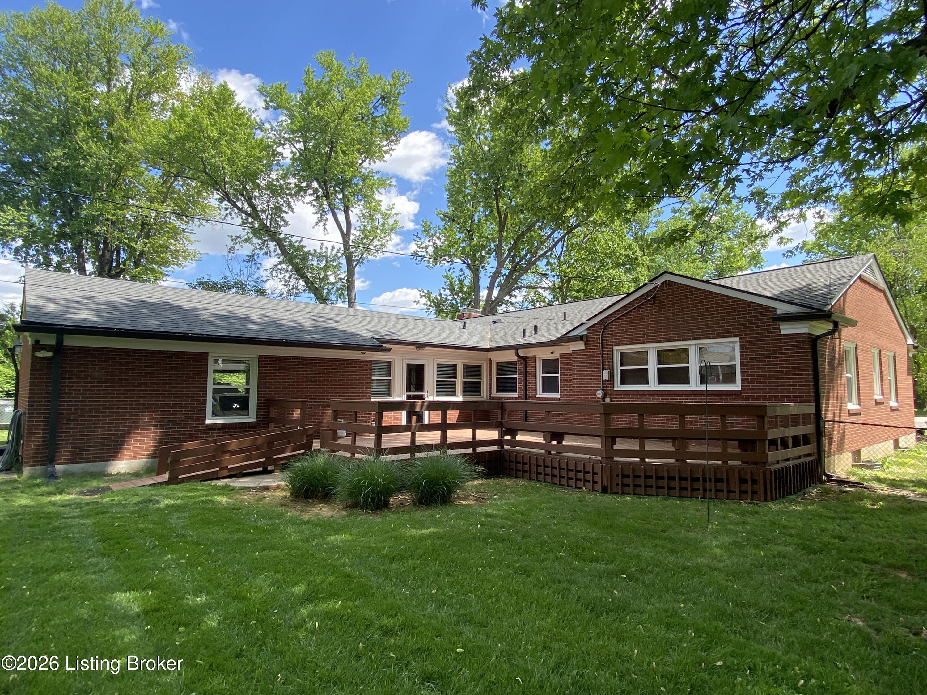 736 Wicklow Road Louisville, KY 40207 - Photo 55 of 59 IMG_2726