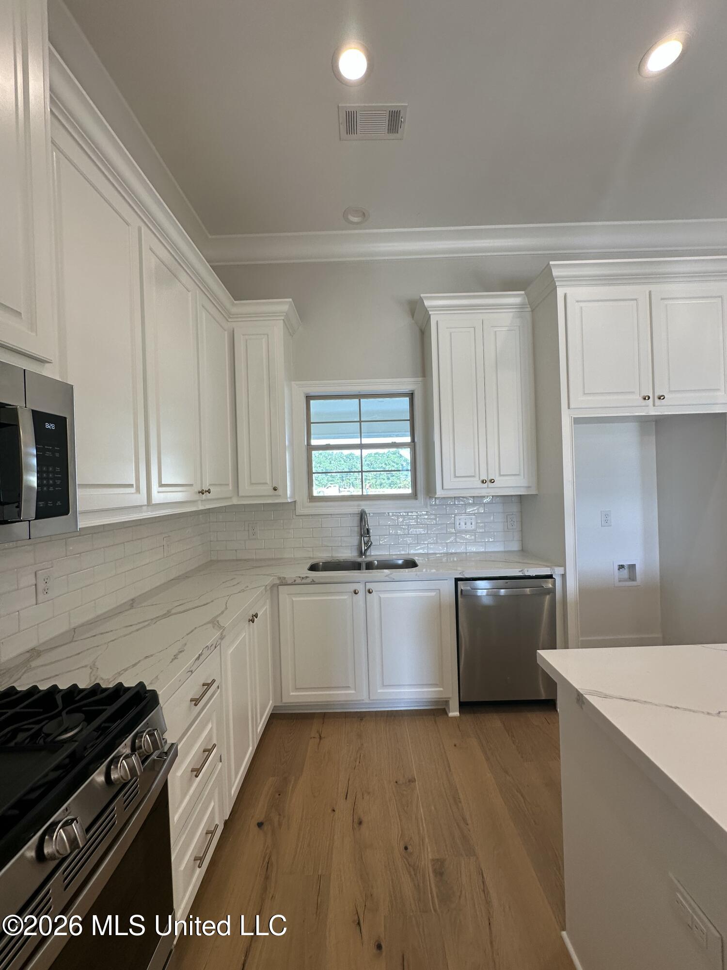 540 Lavender Way Canton, MS 39046 - Photo 6 of 23 IMG_5547