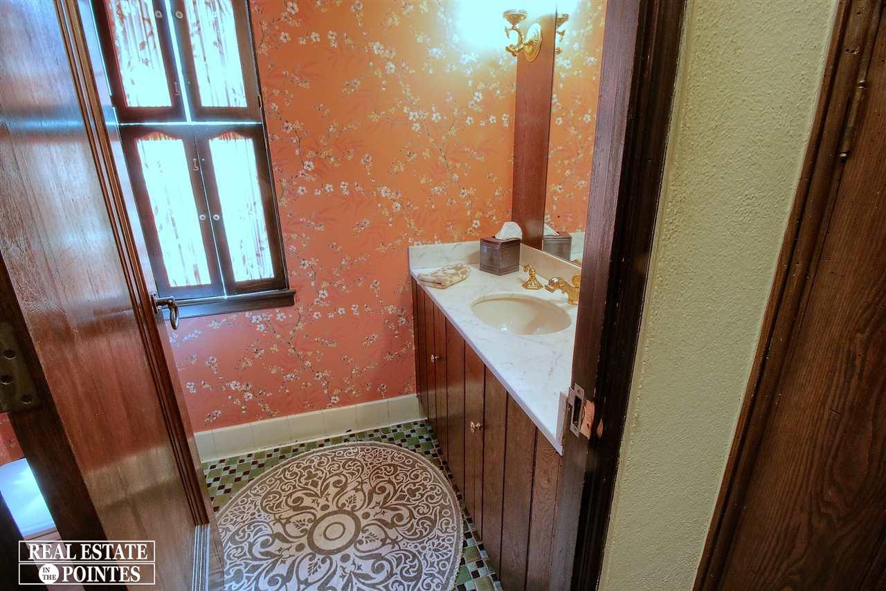 154 Cloverly Road Grosse Pointe Farms, MI 48236 - Photo 23 of 52