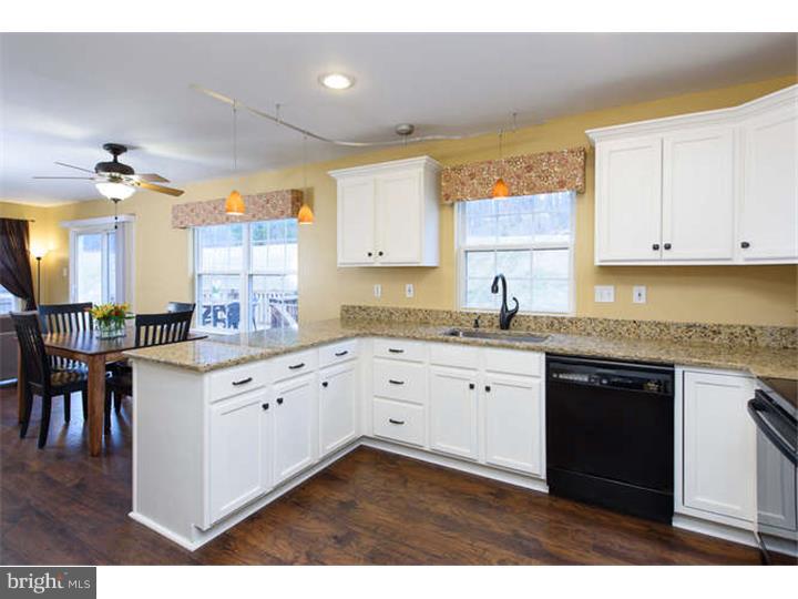 56 Cynthia Road Coatesville, PA 19320 - Photo 13 of 25 Kitchen