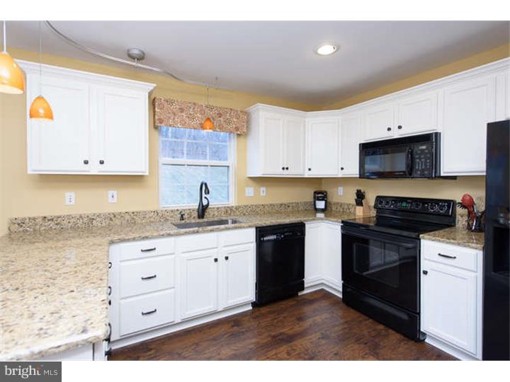 56 Cynthia Road Coatesville, PA 19320 - Photo 14 of 25 Kitchen