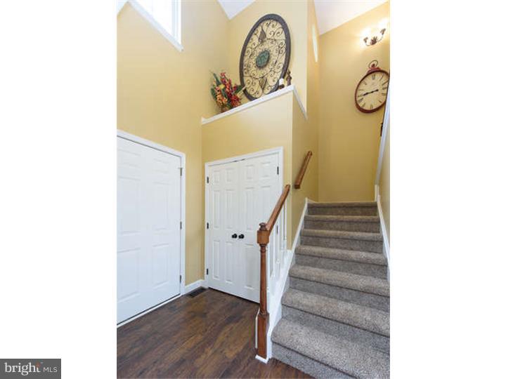 56 Cynthia Road Coatesville, PA 19320 - Photo 4 of 25 Foyer