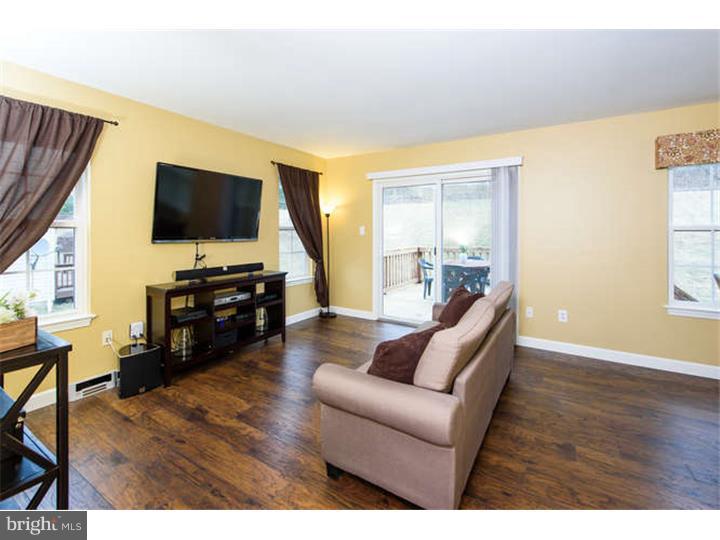 56 Cynthia Road Coatesville, PA 19320 - Photo 7 of 25 Great Room