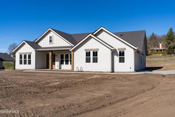 $777,700 | 24401 Oaktree Court, Tehachapi, CA 93561