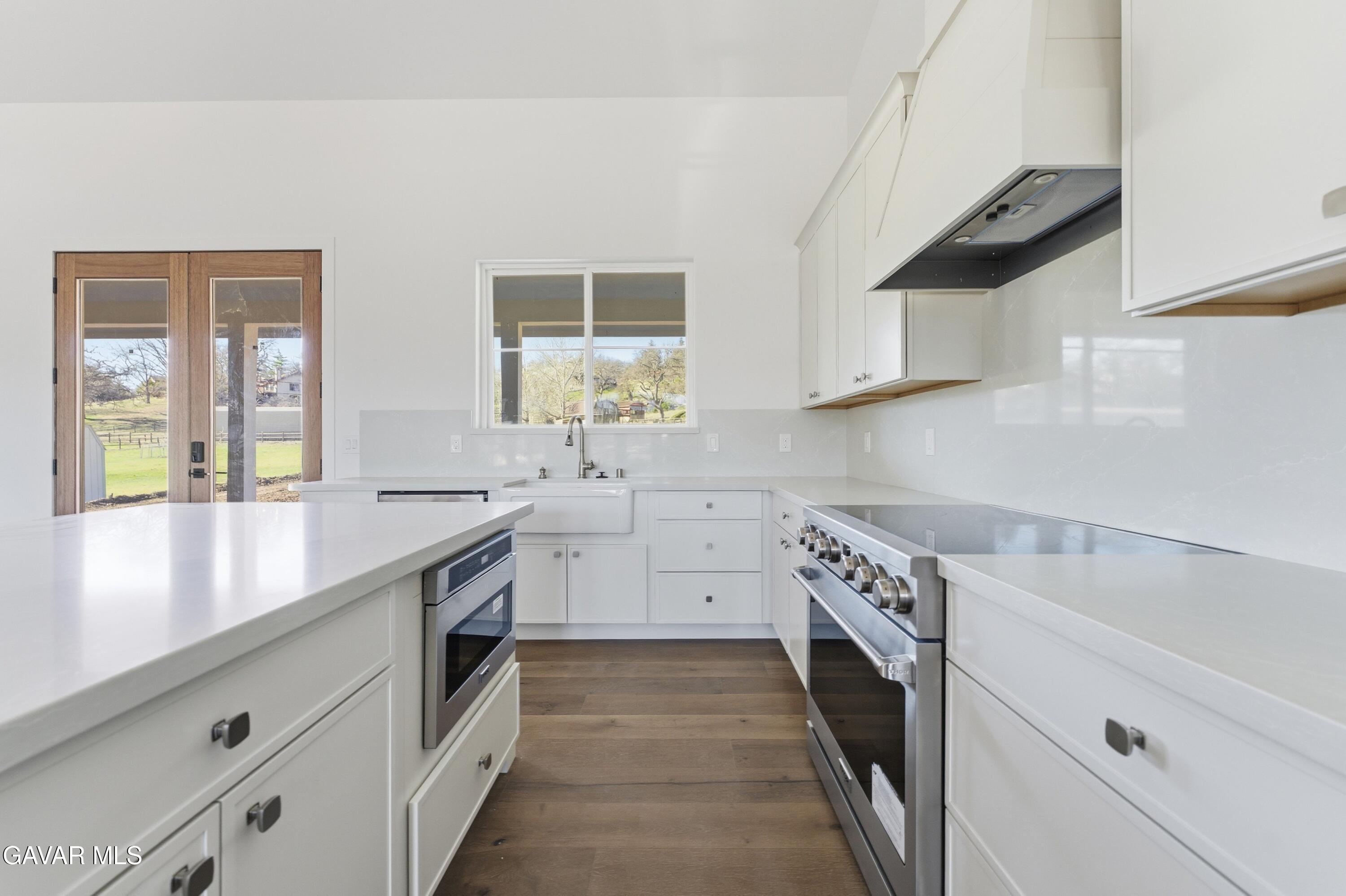 24401 Oaktree Court Tehachapi, CA 93561 - Photo 14 of 36 IMG_6554