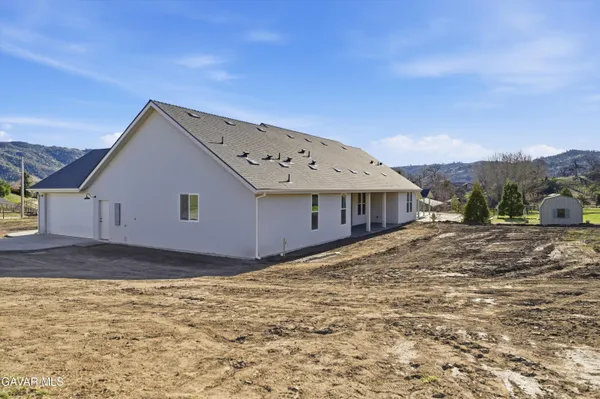 $777,700 | 24401 Oaktree Court, Tehachapi, CA 93561
