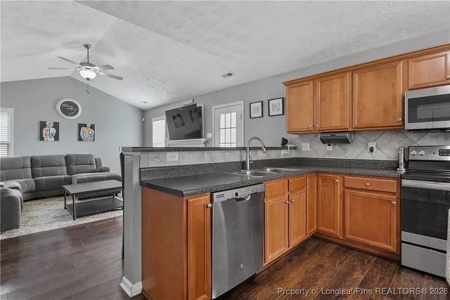 $308,000 | 5227 Goshawk Drive, Hope Mills, NC 28348