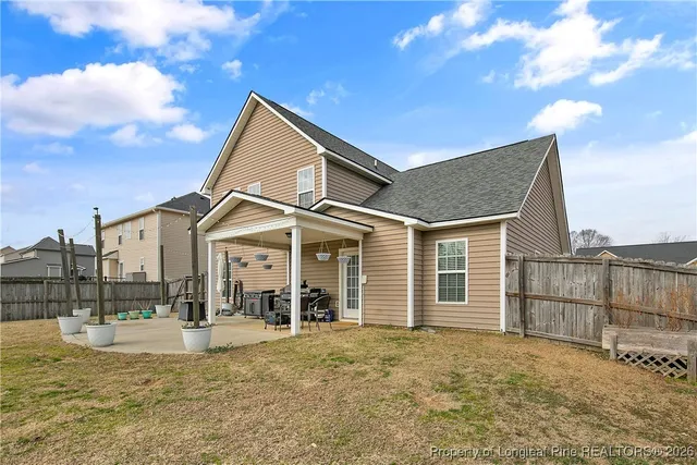 $308,000 | 5227 Goshawk Drive, Hope Mills, NC 28348