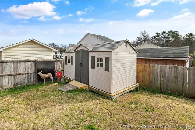 $308,000 | 5227 Goshawk Drive, Hope Mills, NC 28348