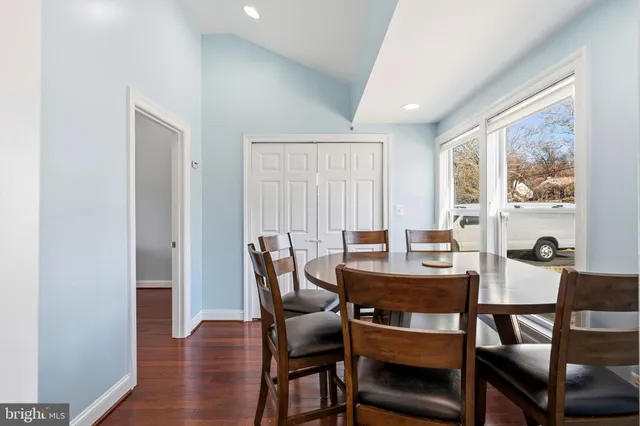 $3,600 | 4016 Hirst Drive, Annandale, VA 22003