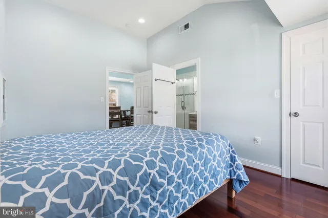 $3,600 | 4016 Hirst Drive, Annandale, VA 22003