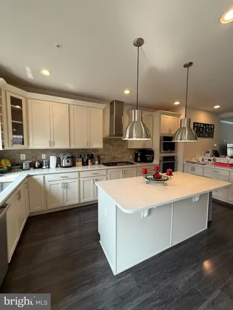 $3,700 | 189 Green Poplar Lane, Clarksburg, MD 20871