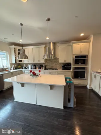 $3,700 | 189 Green Poplar Lane, Clarksburg, MD 20871