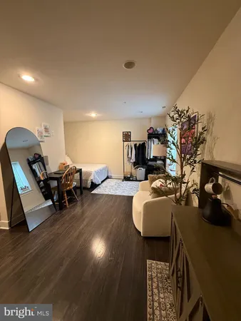 $3,700 | 189 Green Poplar Lane, Clarksburg, MD 20871