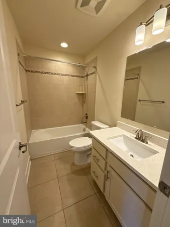 $3,700 | 189 Green Poplar Lane, Clarksburg, MD 20871