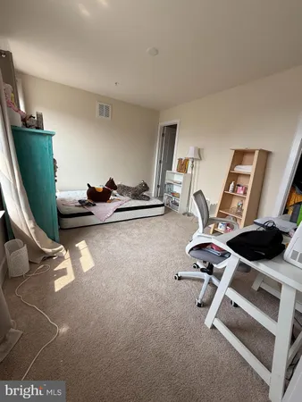 $3,700 | 189 Green Poplar Lane, Clarksburg, MD 20871