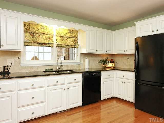 4707 Poland Place Raleigh, NC 27609 - Photo 11 of 24 Gallery Image 11