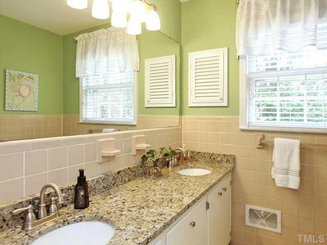 4707 Poland Place Raleigh, NC 27609 - Photo 19 of 24 Gallery Image 19