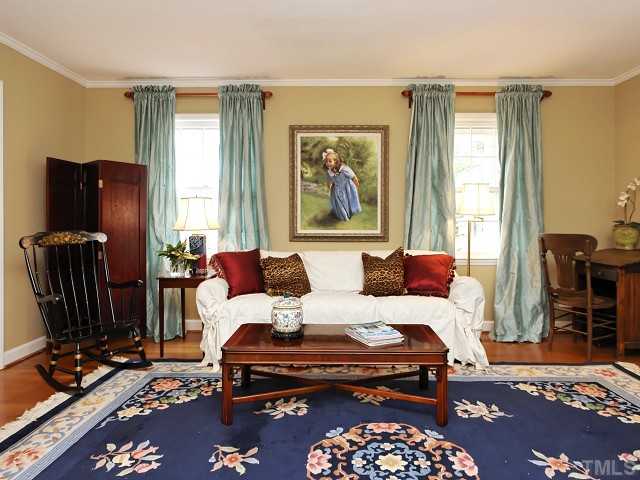 4707 Poland Place Raleigh, NC 27609 - Photo 6 of 24 Gallery Image 6