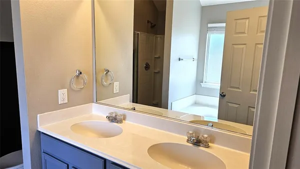 $2,100 | 4620 Wolf Ridge Way, Fort Worth, TX 76244